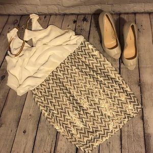 Guess dress cream and gold